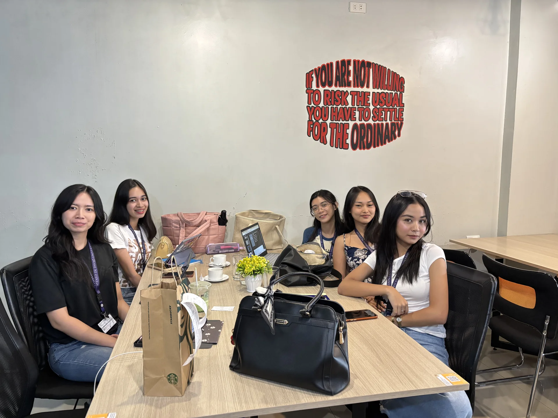 Members collaborating at StartUpz